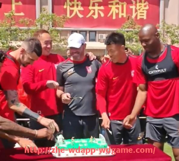 问鼎娱乐官网-世俱杯半场压制战术下球队得分趋势与优势体现