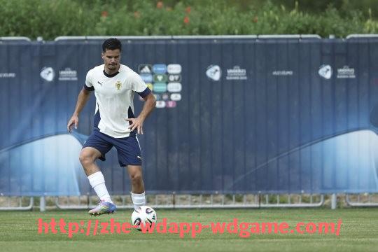 问鼎娱乐官网-2015年火箭队对阵湖人队比赛精彩回顾